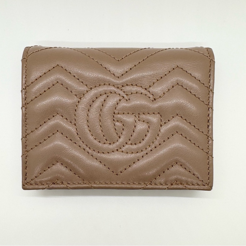 Gucci GG Marmont Card Case Wallet
Porcelain Rose - Picture 5 of 11